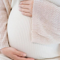 但这可能需要一😣📯个前提，那就是作👷为个体，需要展现➿🍭行动力🚳😌同性恋代孕